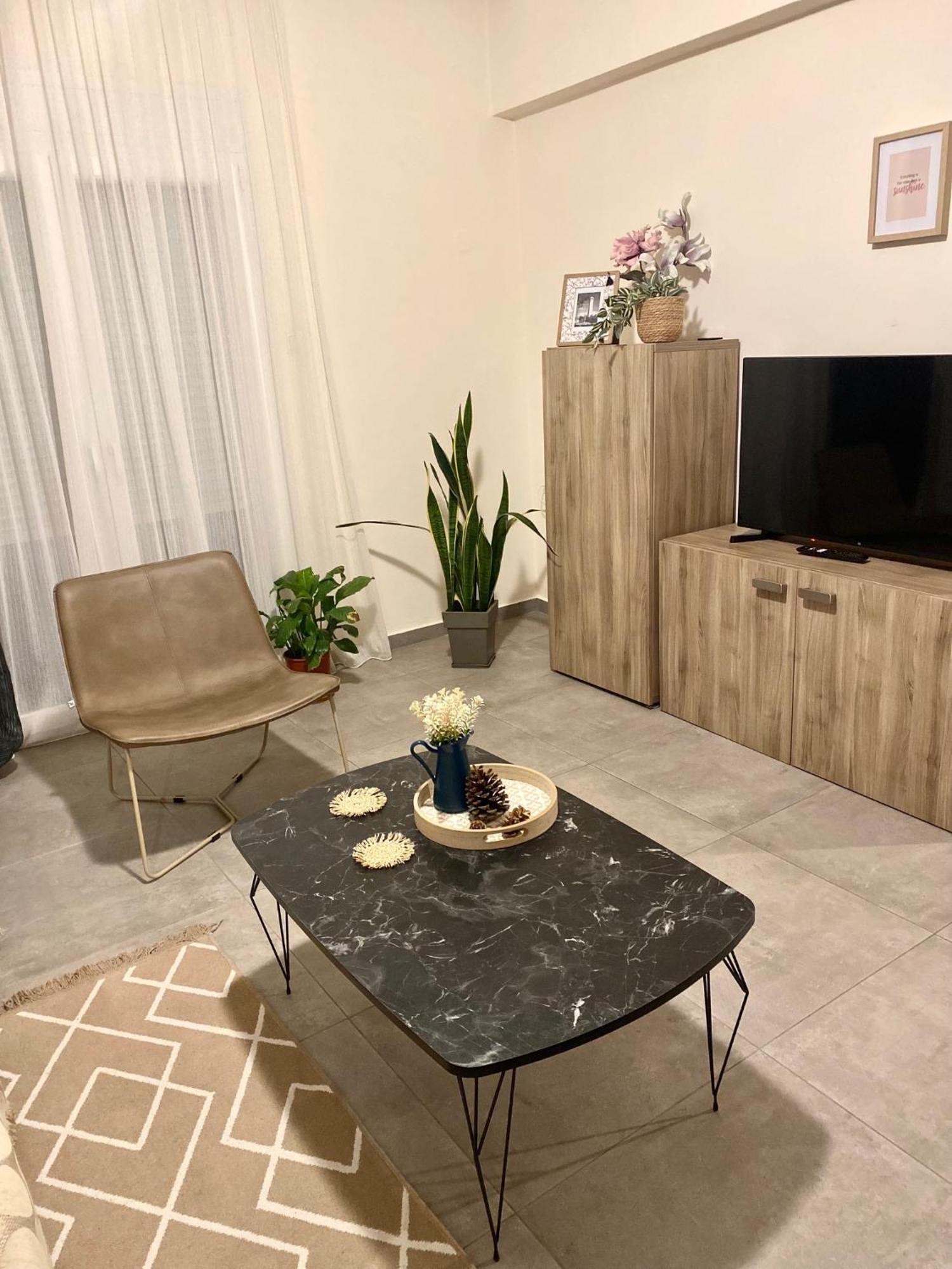 Στυλ & Άνεση Στο Κέντρο La Maison 12 Ανακαινισμένο Διαμέρισμα Larissa Exterior photo