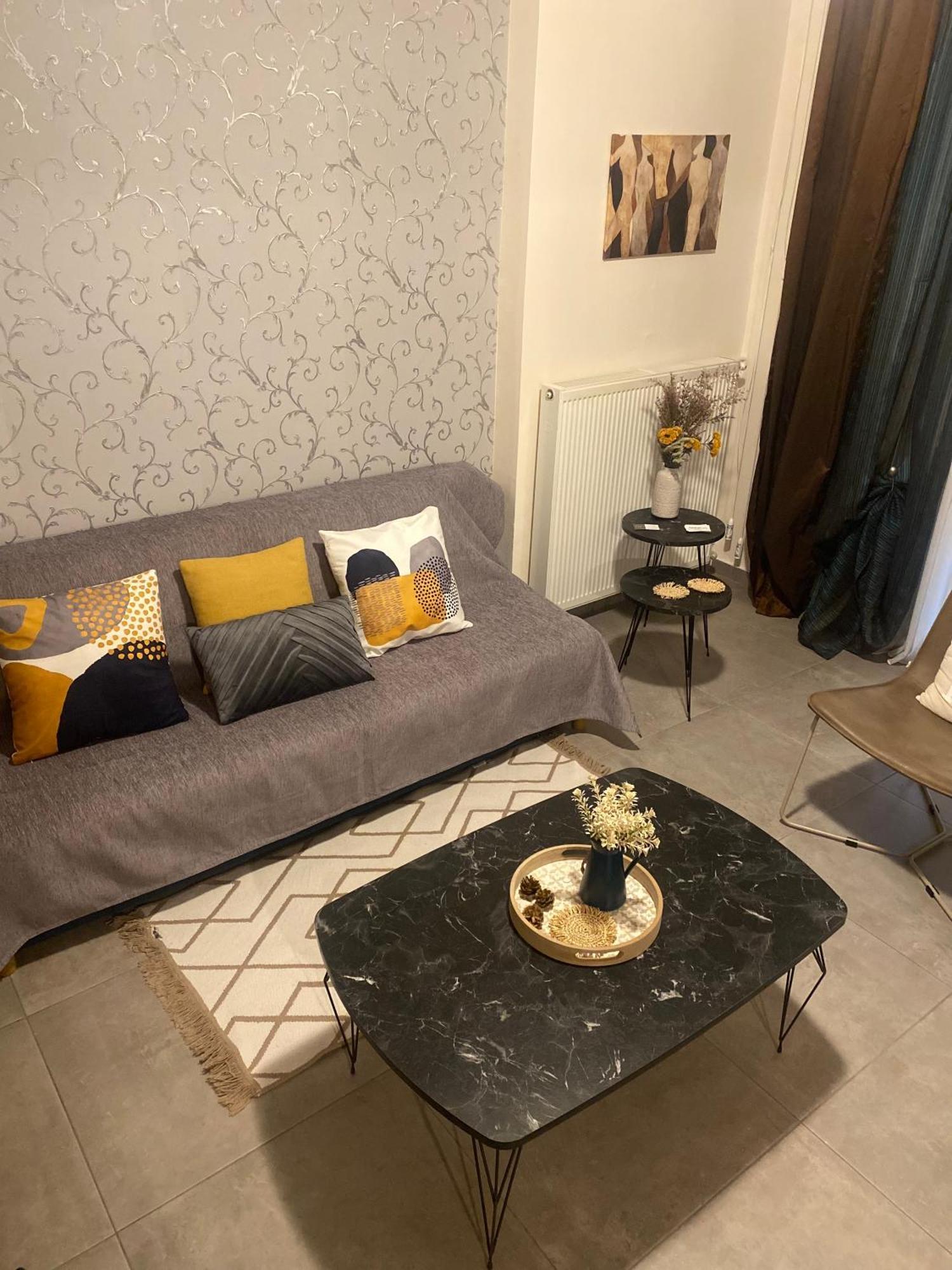Στυλ & Άνεση Στο Κέντρο La Maison 12 Ανακαινισμένο Διαμέρισμα Larissa Exterior photo